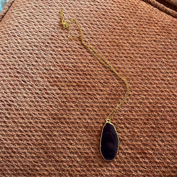 Purple crystal pendant necklace - Picture 1 of 4